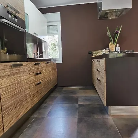 Apartamento Pine And Lime