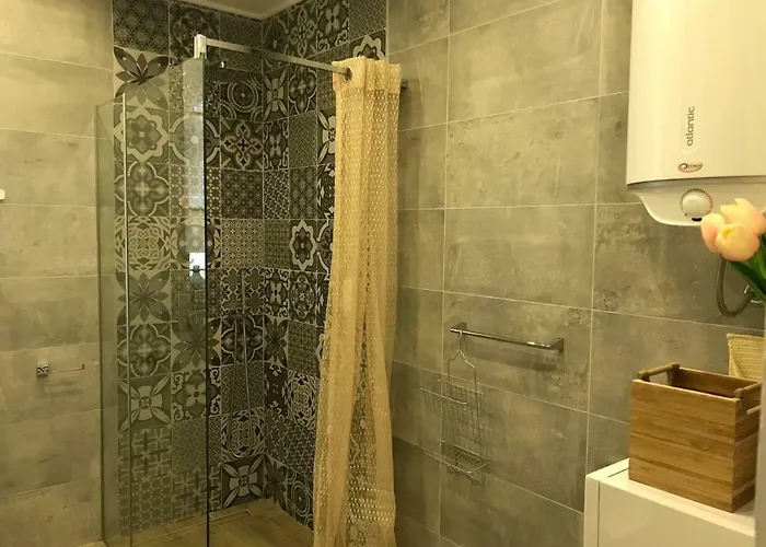 아파트 Pine And Lime 풀라