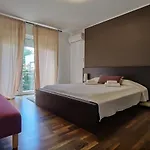 Pine And Lime Apartman