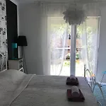 Apartment Pine And Lime