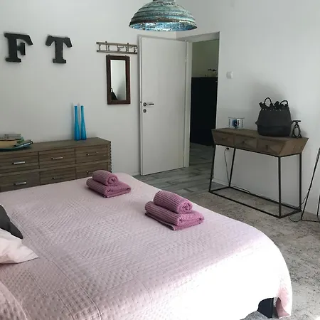 Pine And Lime Appartement *