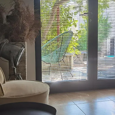 Pine And Lime Appartement